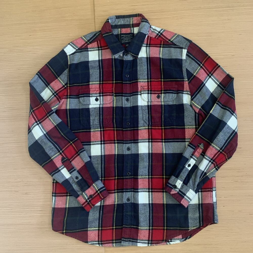 American Eagle Outfitters Men's Size L Button Up Plaid Flannel Long Sleeve Shirt